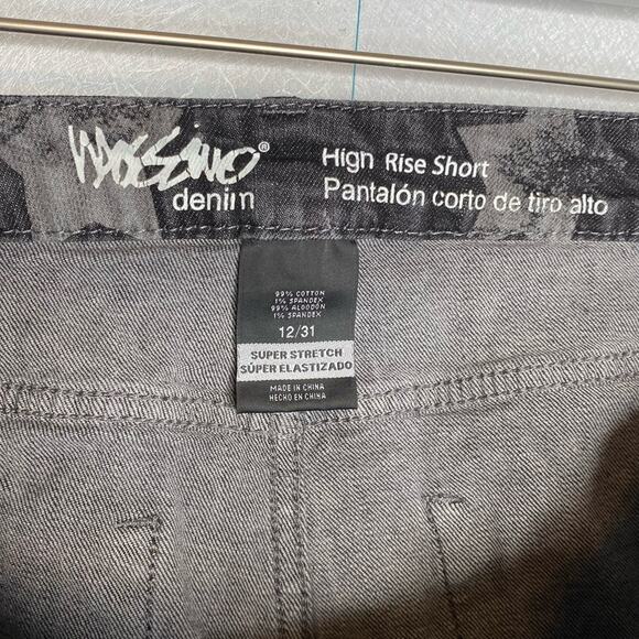Mossimo High Rise Short Gray Stars Super Stretch Button Fly Size 12/31 - Picture 3 of 5